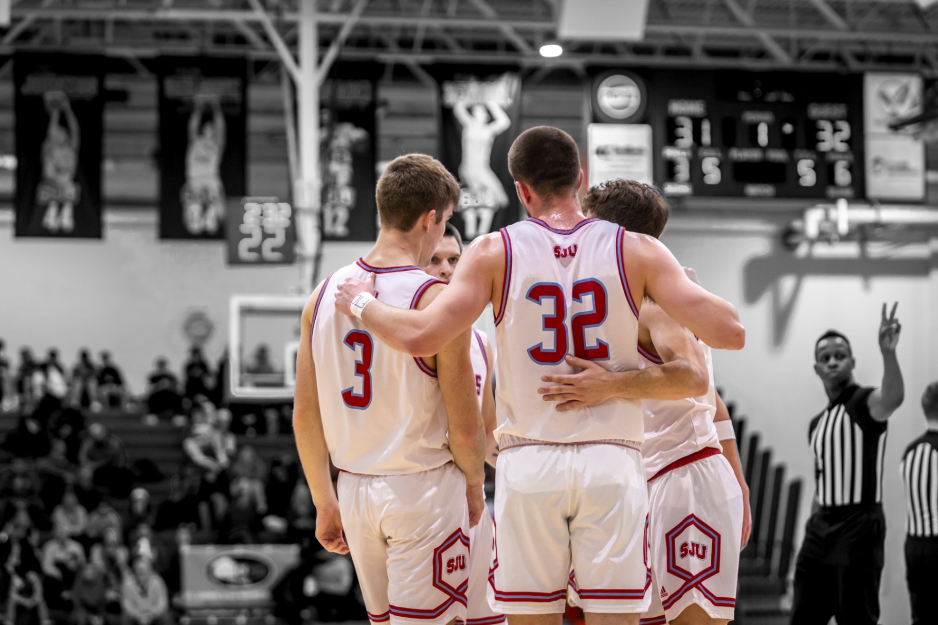 St. John’s basketball extends winning streak to 16 games