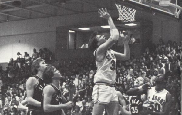 Bob Alpers ’82 to retire as St. John’s athletic director