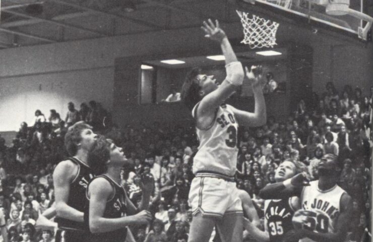 Bob Alpers ’82 to retire as St. John’s athletic director