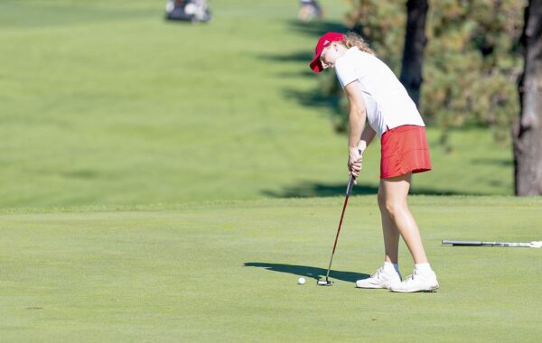 CSB+SJU golf teams both finding success early in spring seasons