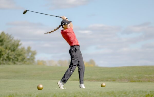 Bennie golf opens spring season with two top-five finishes in a row
