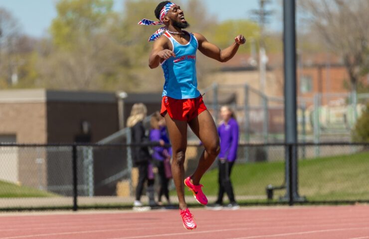 Kevin Arthur sprints his way toward NCAA DIII Championships