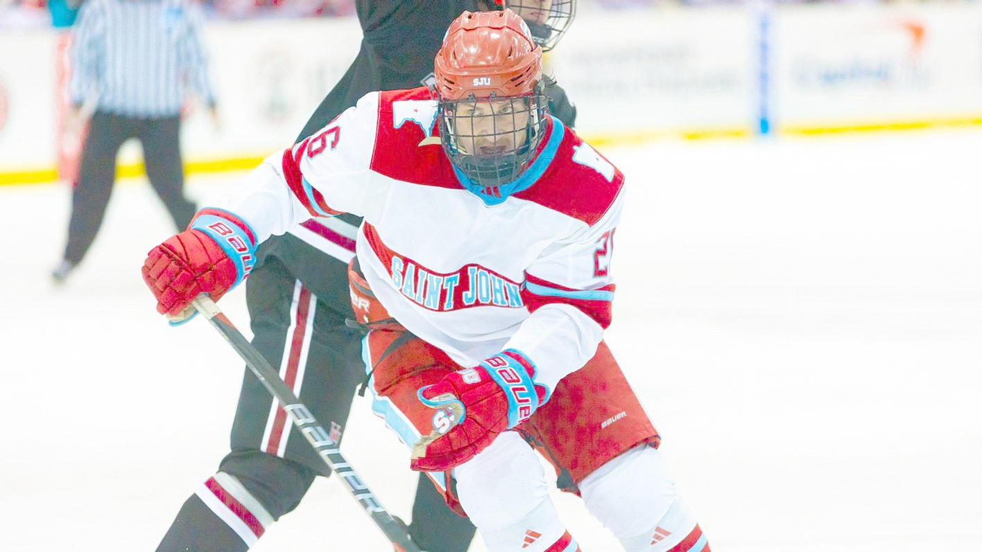 SJU hockey awaits playoff fate after getting swept by St. Olaf