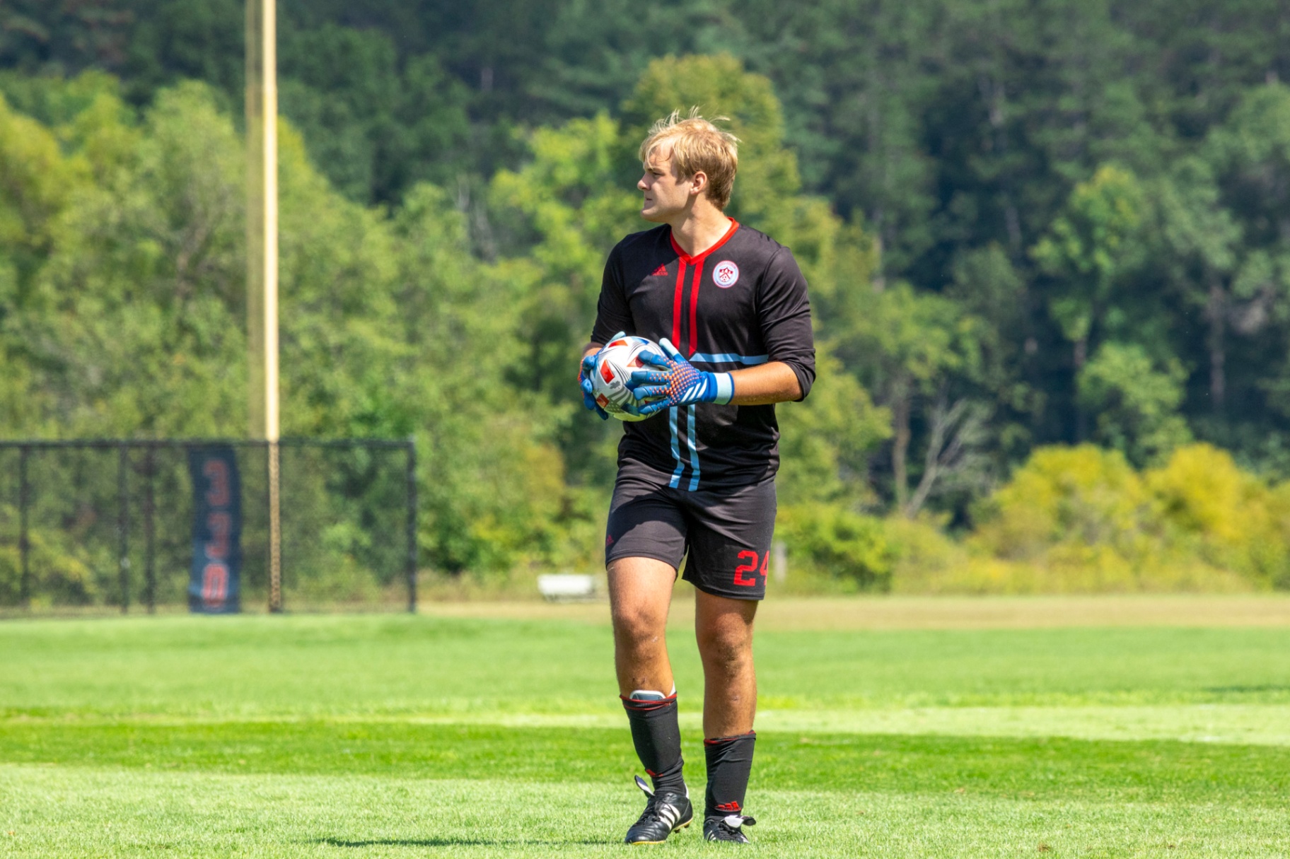 Evan Siefken hired as Johnnie soccer goalkeeping coach