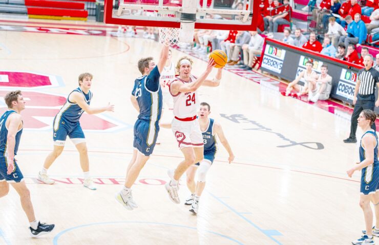 Pair of basketball stars reach 1,000 career points