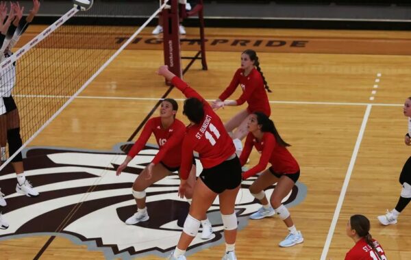 St. Ben’s volleyball looks to bounce back at Wartburg Invite