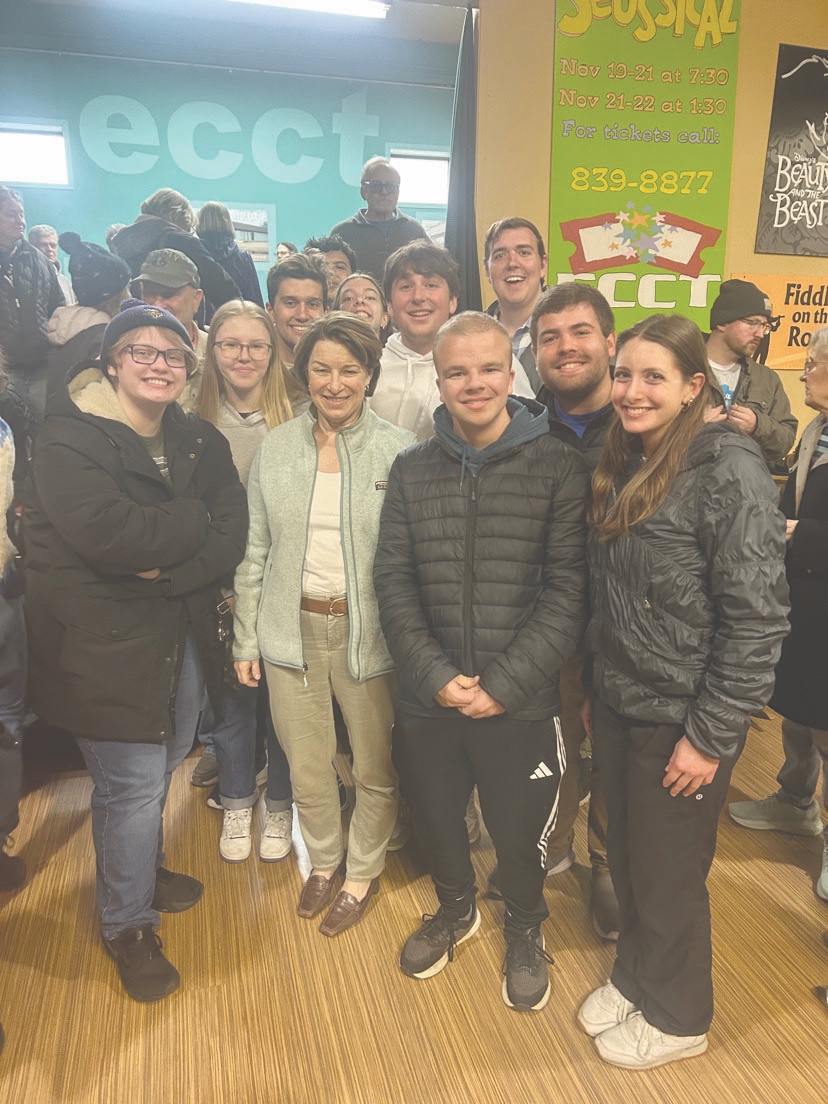College Democrats doorknock for Wisconsin Supreme Court Election
