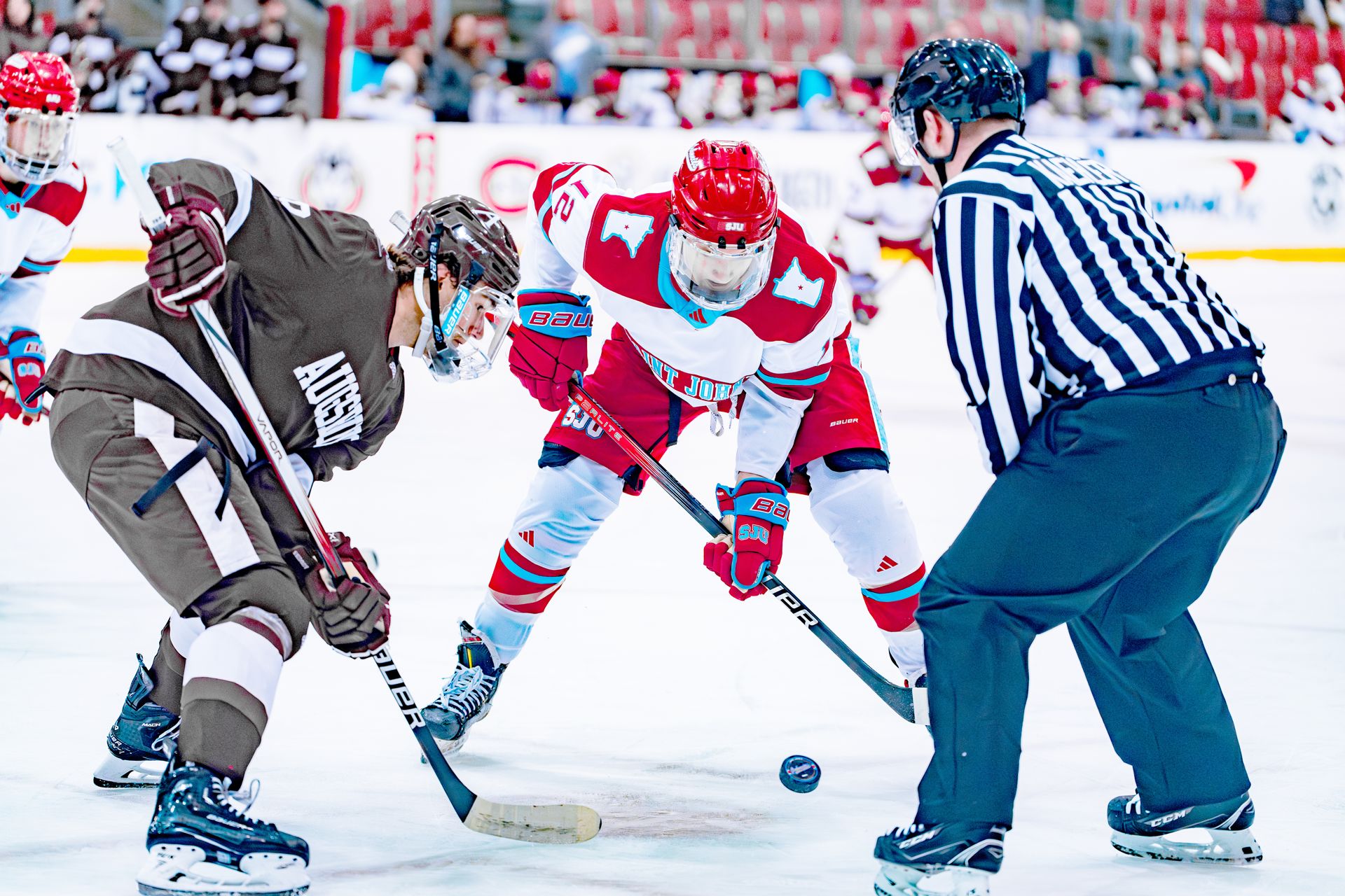 Sabo’s return provides a spark for Johnnies