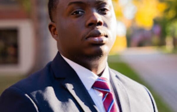 Extraordinary Service Award honors the work of three St. John’s students
